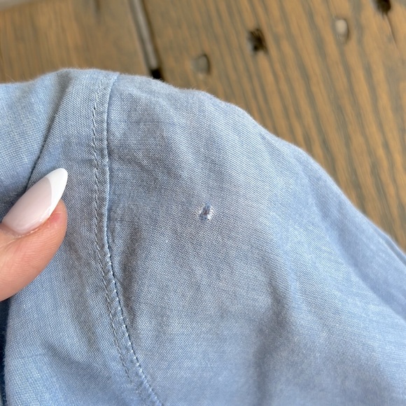 100% Cotton Blue button down - Sz XS - Picture 8 of 10